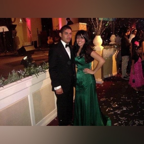 Emerald green gown/dress - Picture 8 of 13